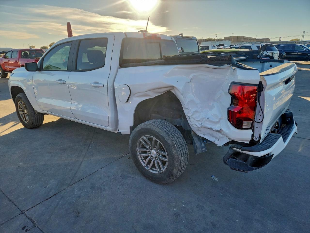2023 Chevrolet Colorado Lt - Фото 2
