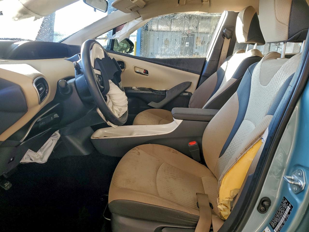 2016 Toyota Prius Three - Фото 7