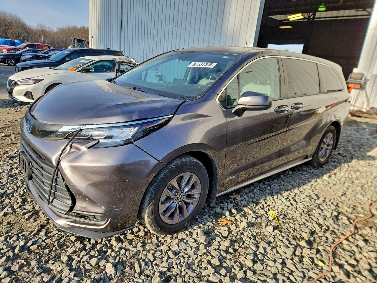 2021 Toyota Sienna Le