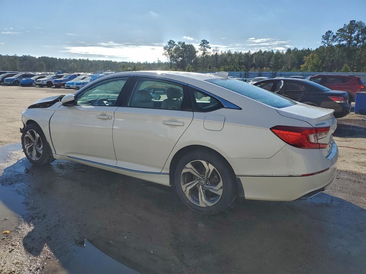 2019 Honda Accord Ex - Image 2