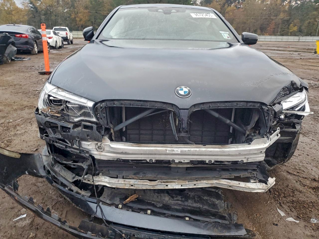 2019 BMW 530 I - Фото 5