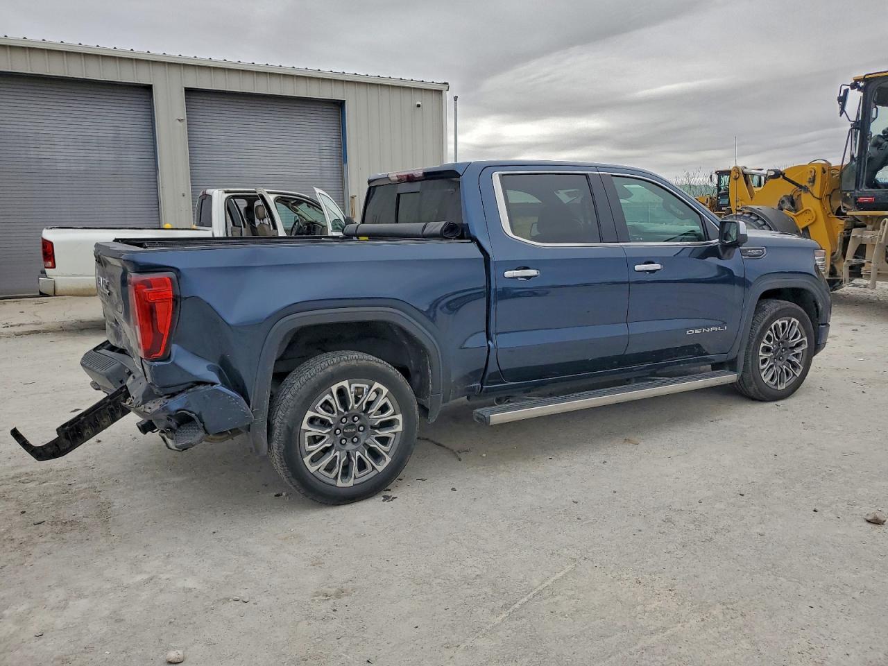 2023 GMC Sierra K1500 Denali Ultimate - Фото 3