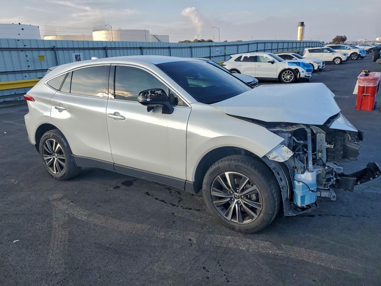 2024 Toyota Venza Le - Фото 4