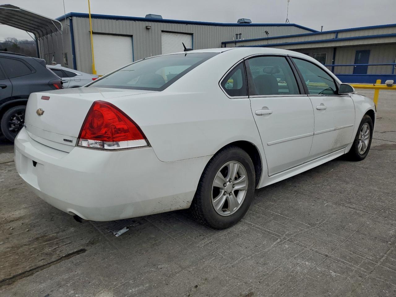 2015 Chevrolet Impala Limited Ls - Фото 3