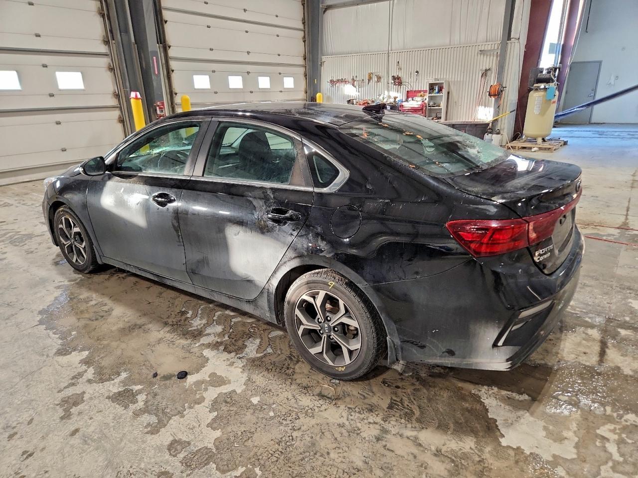 2020 Kia Forte Ex - Image 2