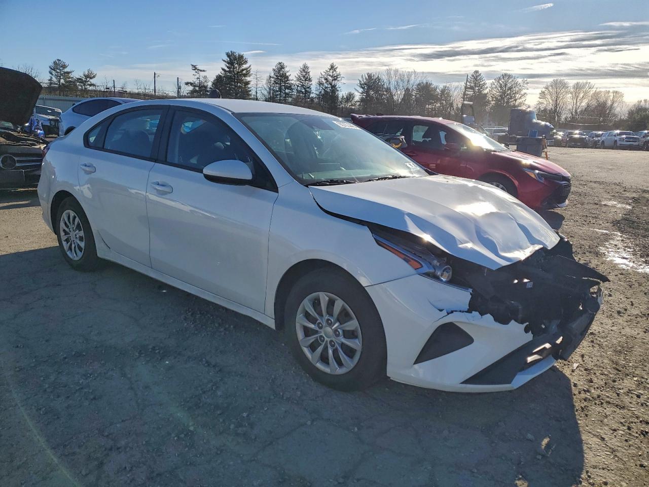 2023 Kia Forte Lx - Image 4