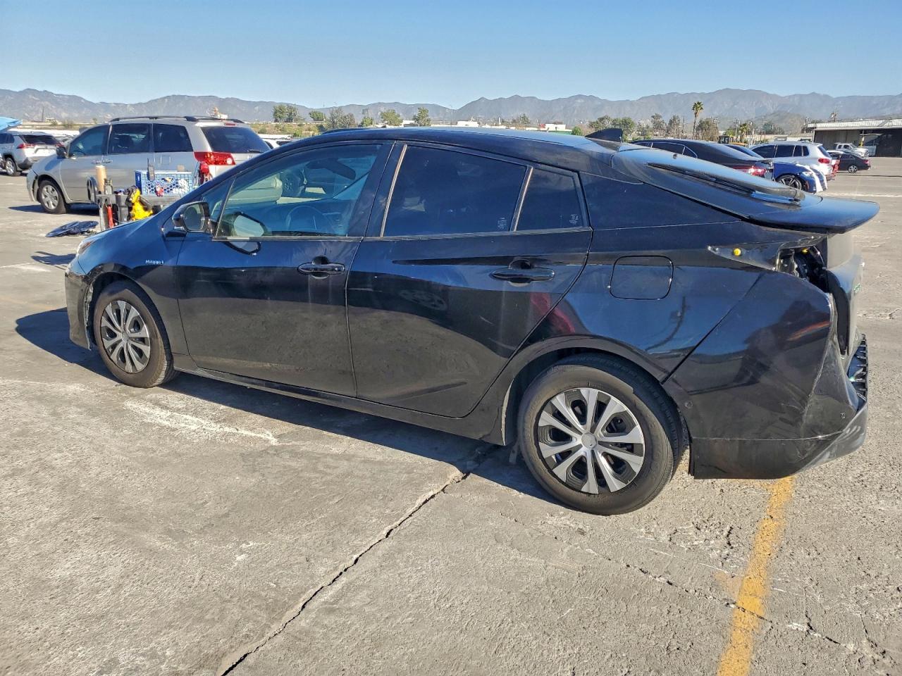 2018 Toyota Prius - Фото 2