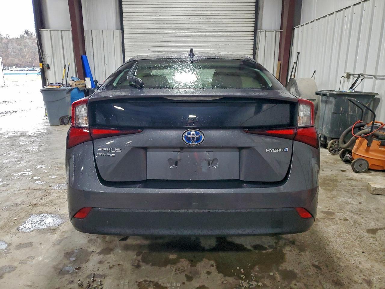 2022 Toyota Prius Le - Фото 6