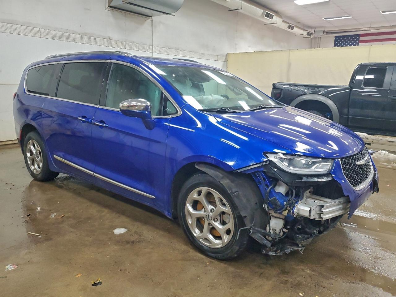 2021 Chrysler Pacifica Limited - Фото 4