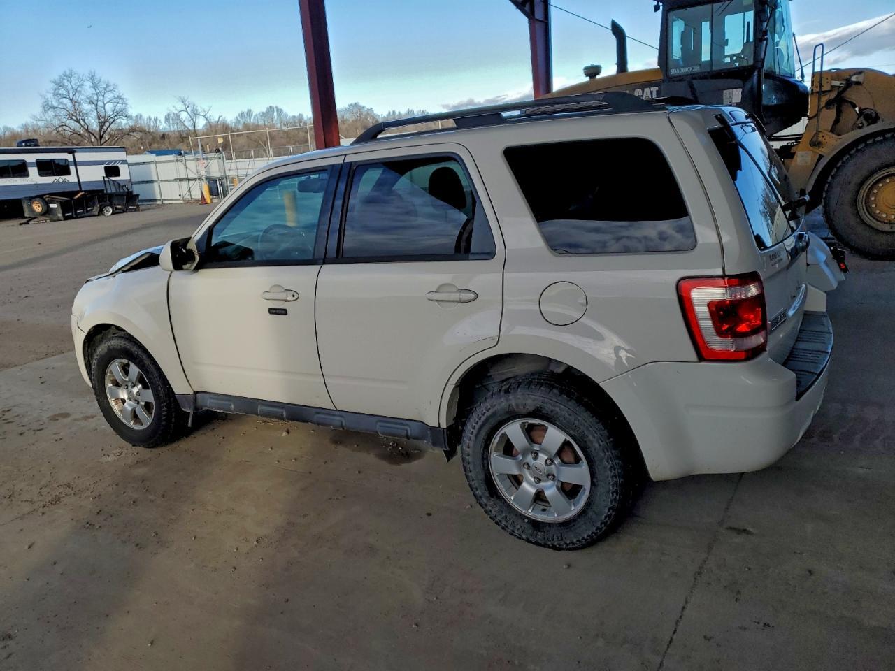 2011 Ford Escape Limited - Фото 2