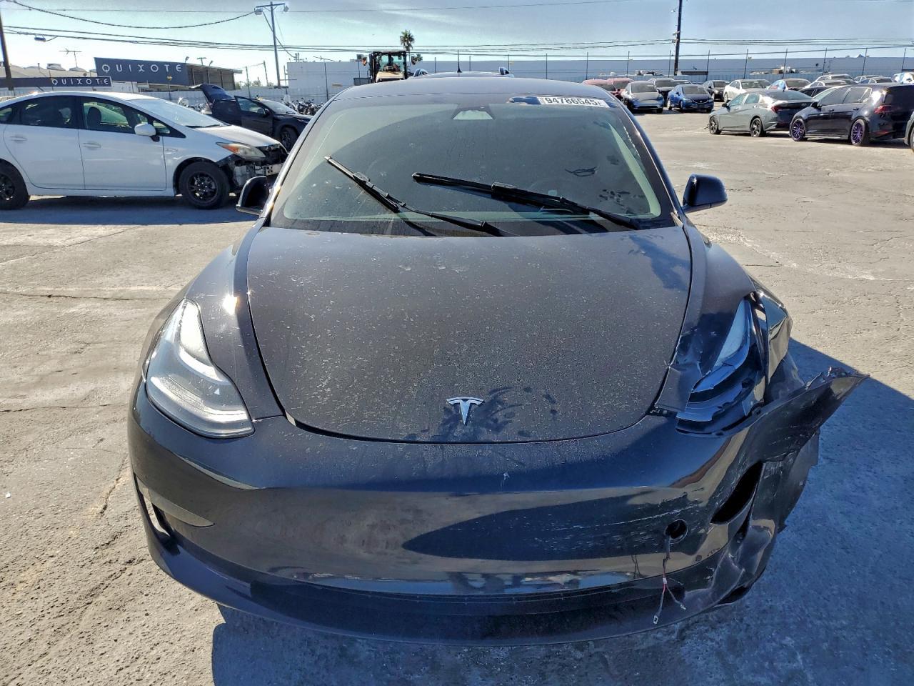 2023 Tesla Model 3 - Фото 5