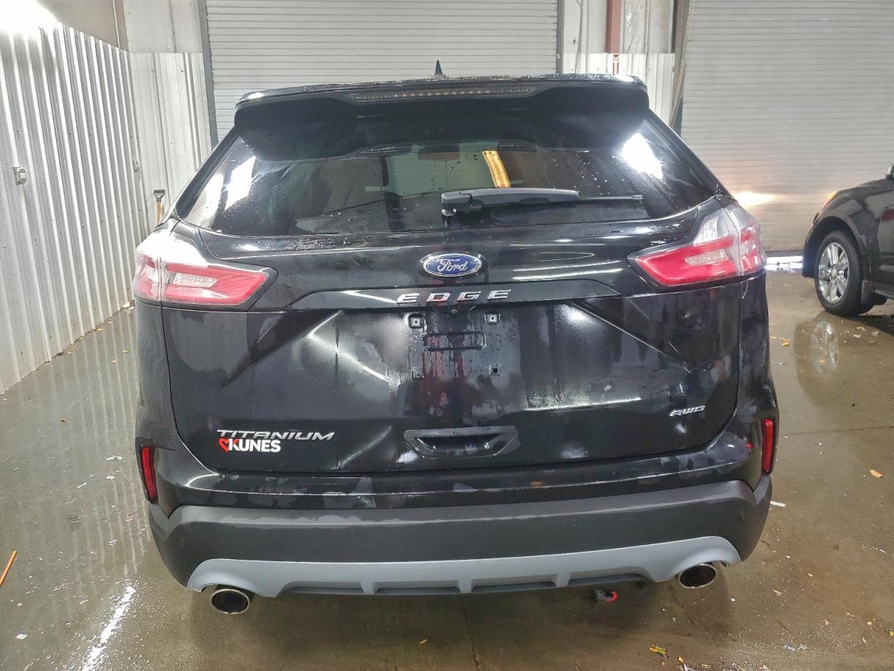 2022 Ford Edge Titanium - Image 6