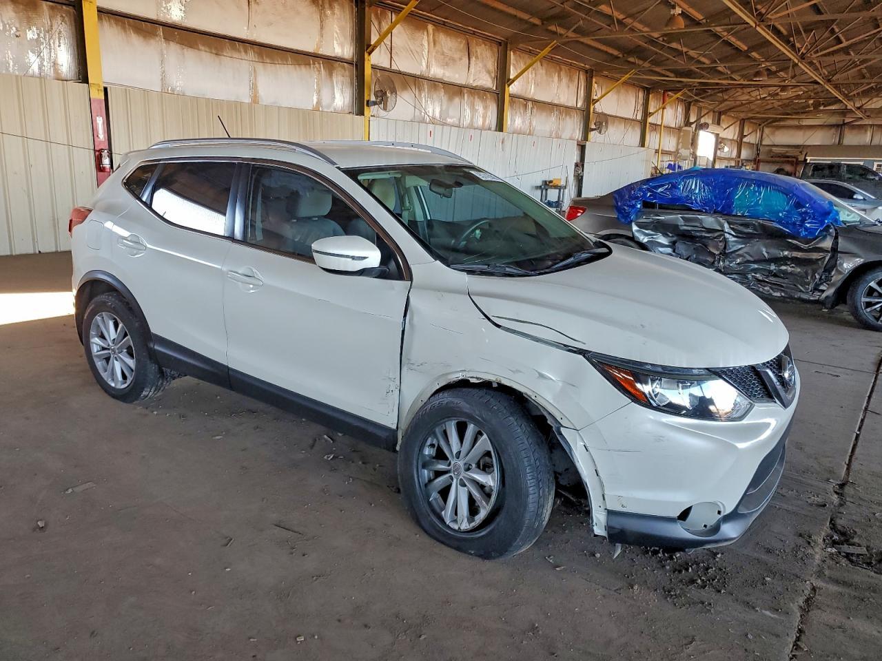 2017 Nissan Rogue Sport S - Image 4