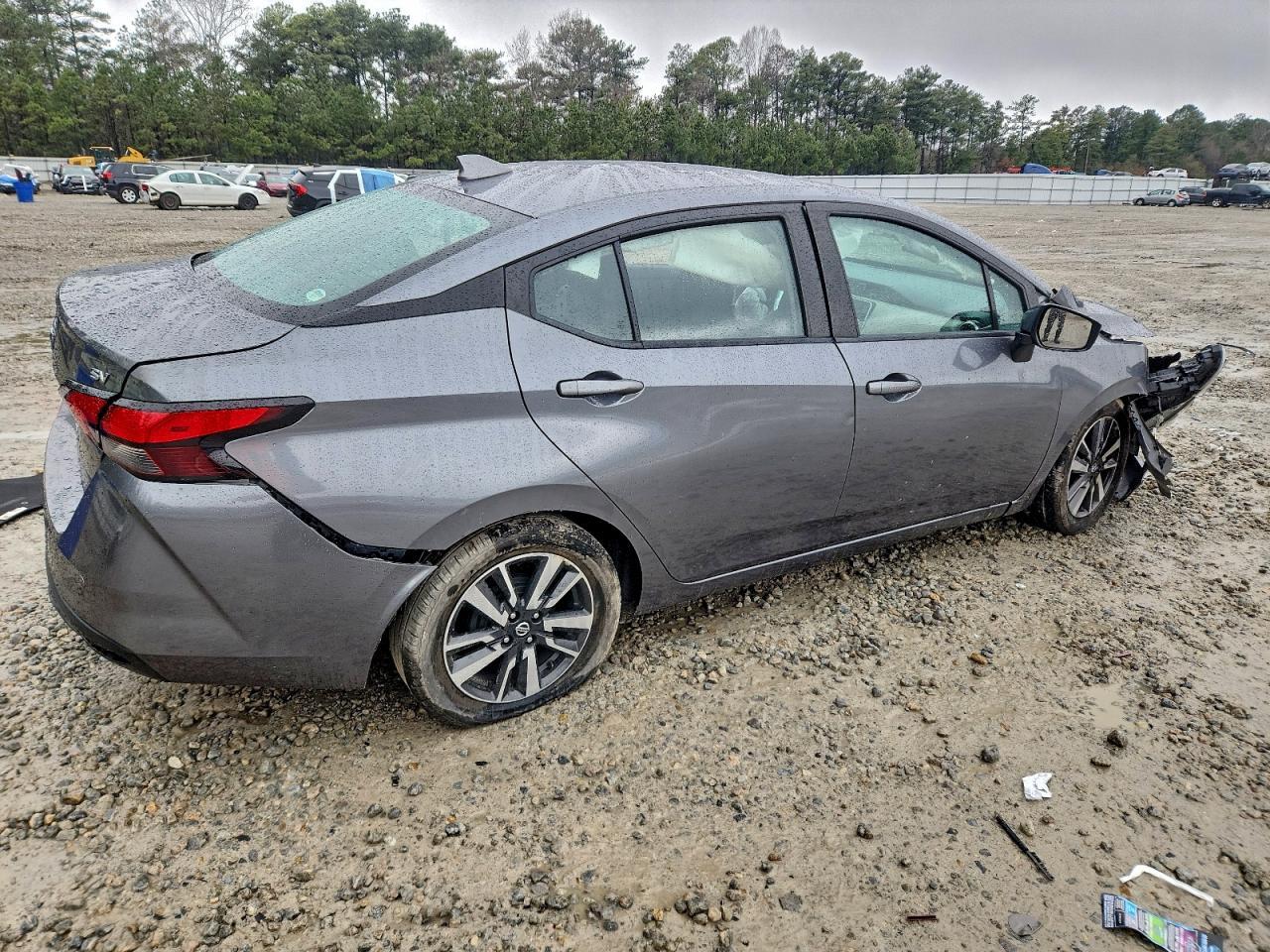 2021 Nissan Versa Sv - Фото 3
