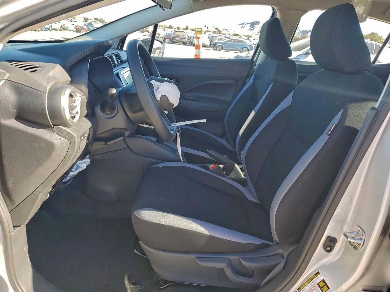 2025 Nissan Versa S - Фото 7