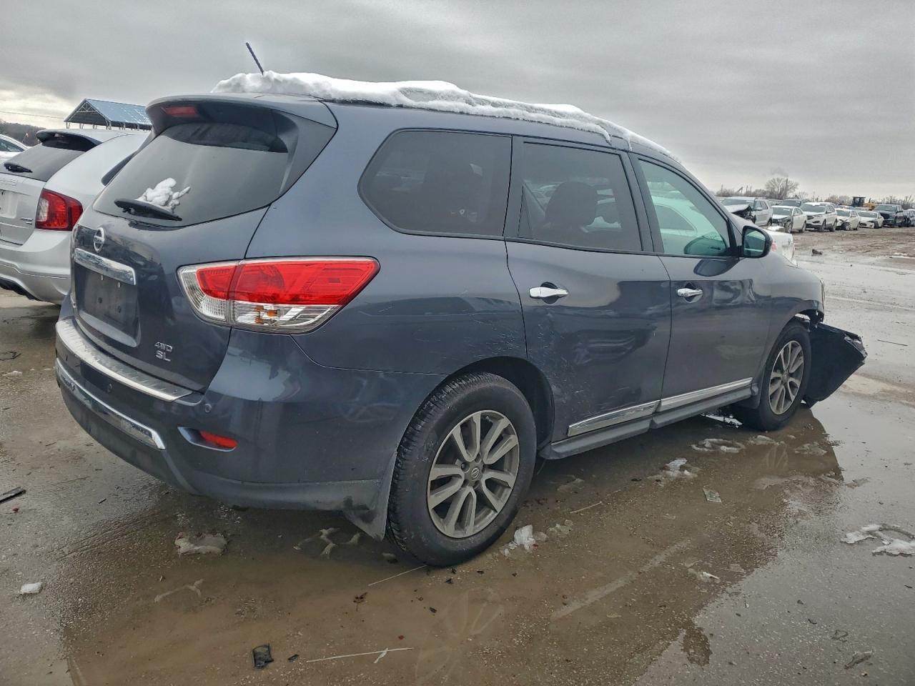 2014 Nissan Pathfinder Sl - Image 3