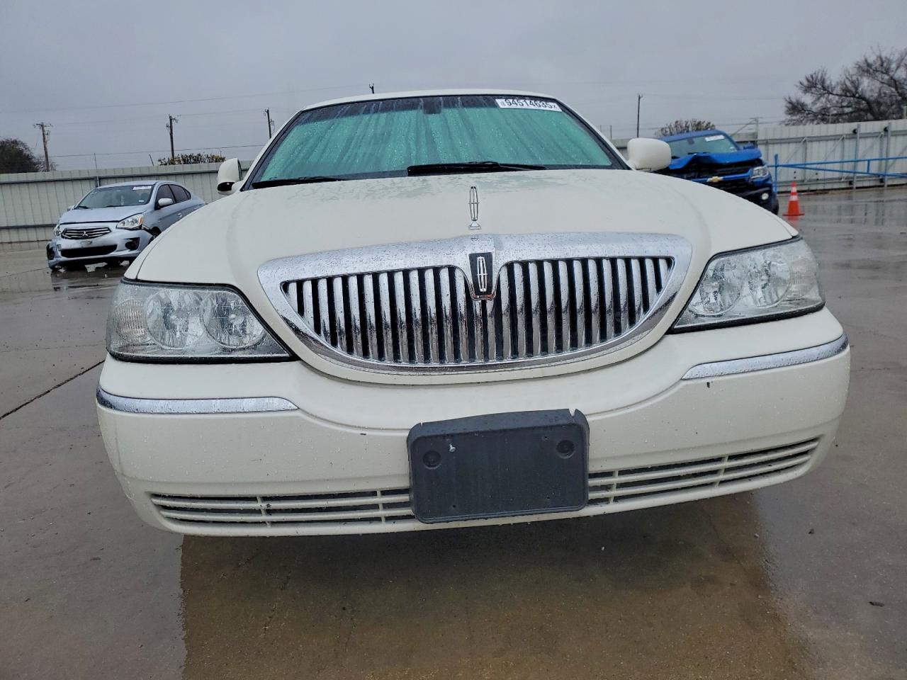 2004 Lincoln Town Car Ultimate - Фото 5