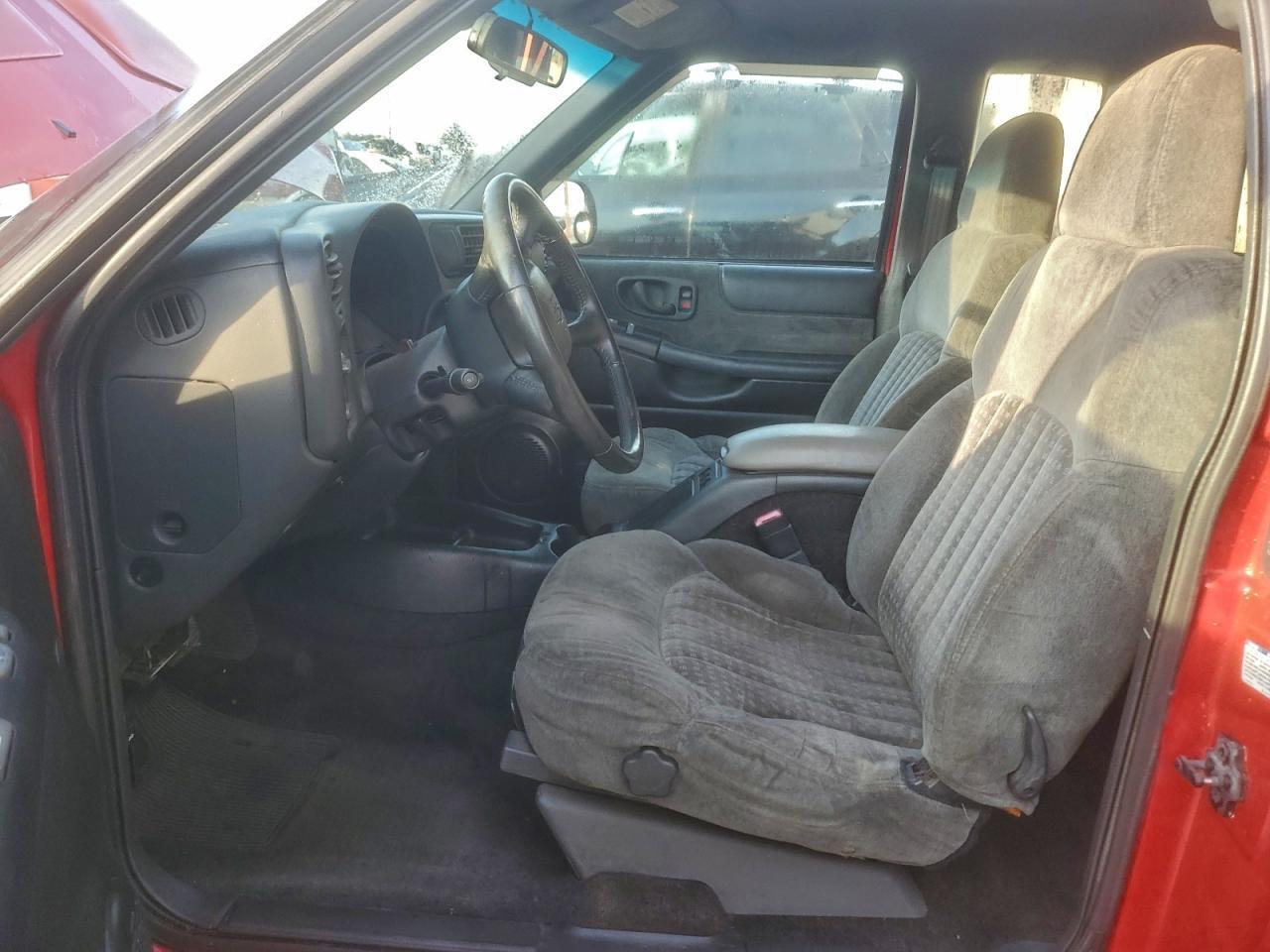 2001 Chevrolet S Truck S10 - Фото 7