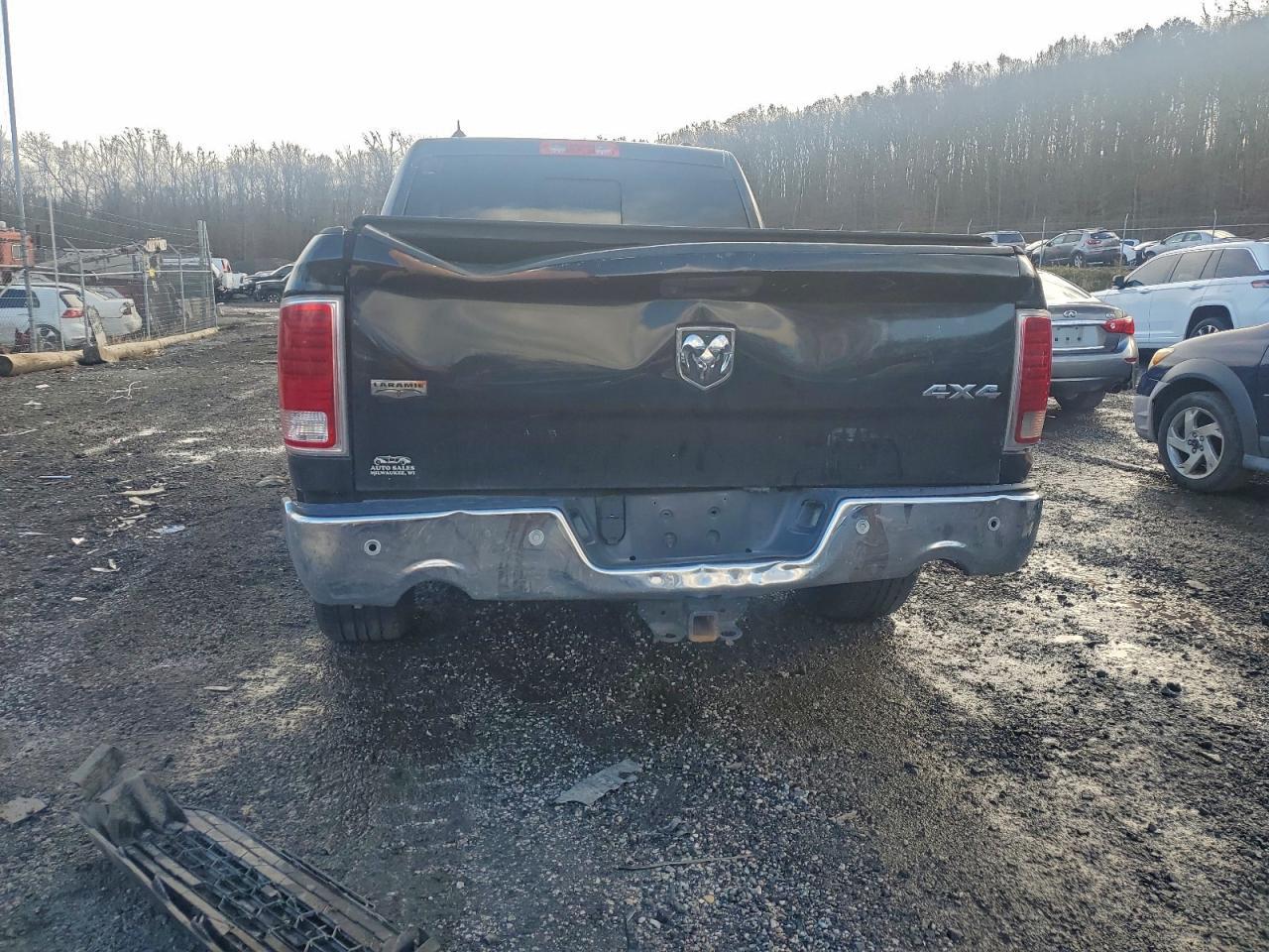 2014 Ram 1500 Laramie - Image 6
