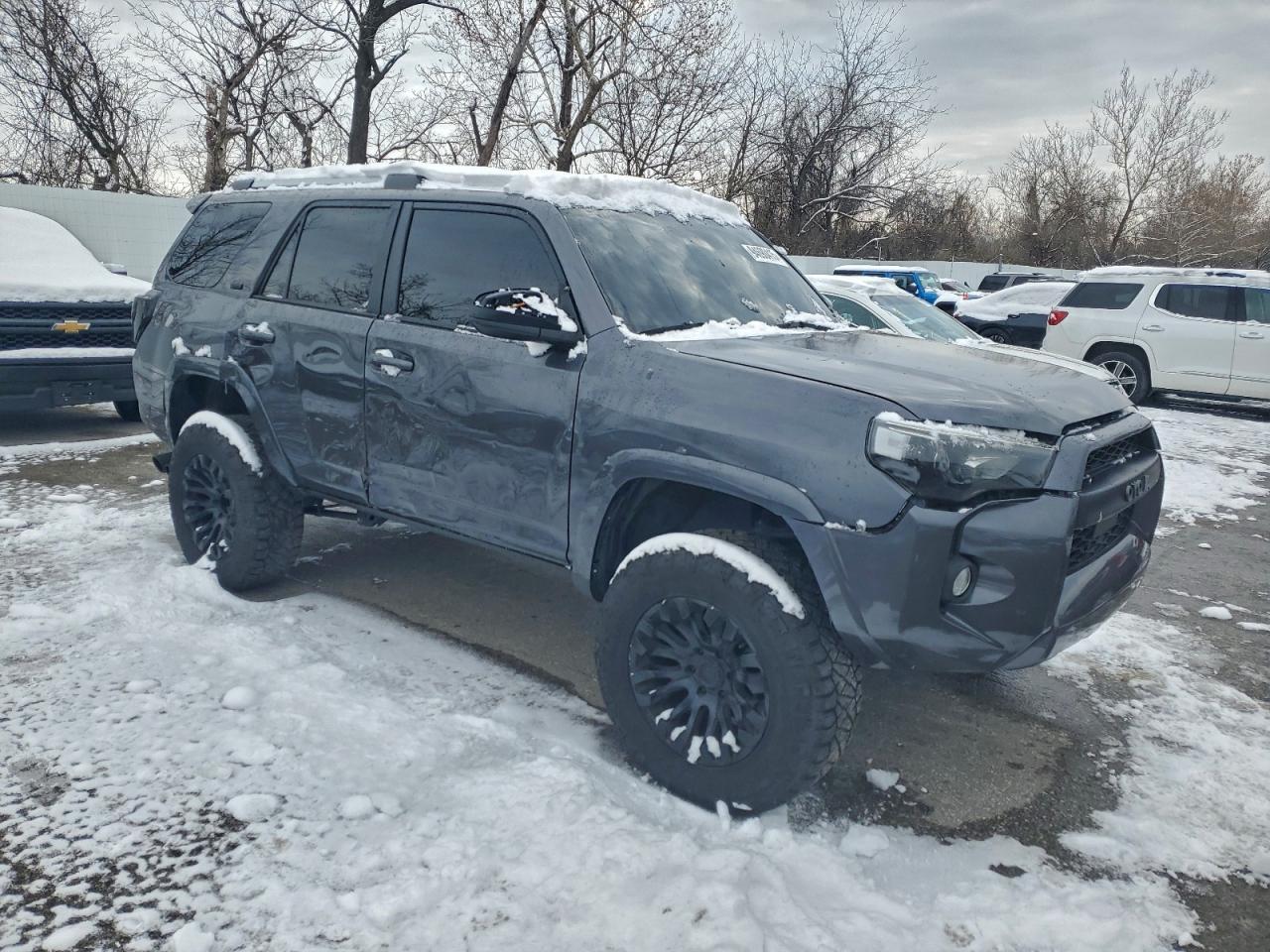 2023 Toyota 4Runner Se - Фото 4