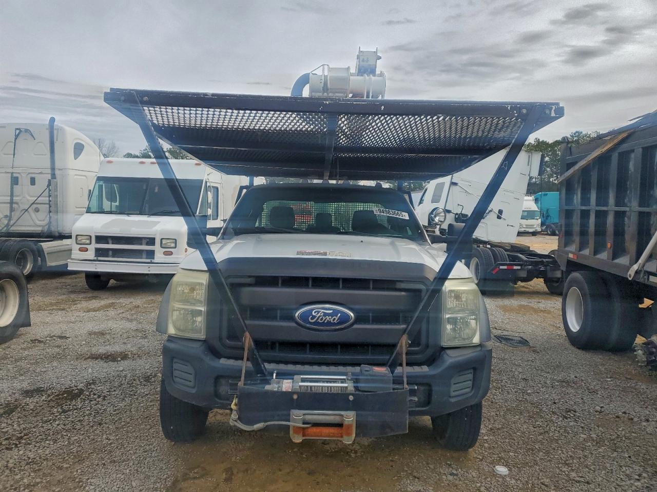 2011 Ford F550 Super Duty - Фото 5