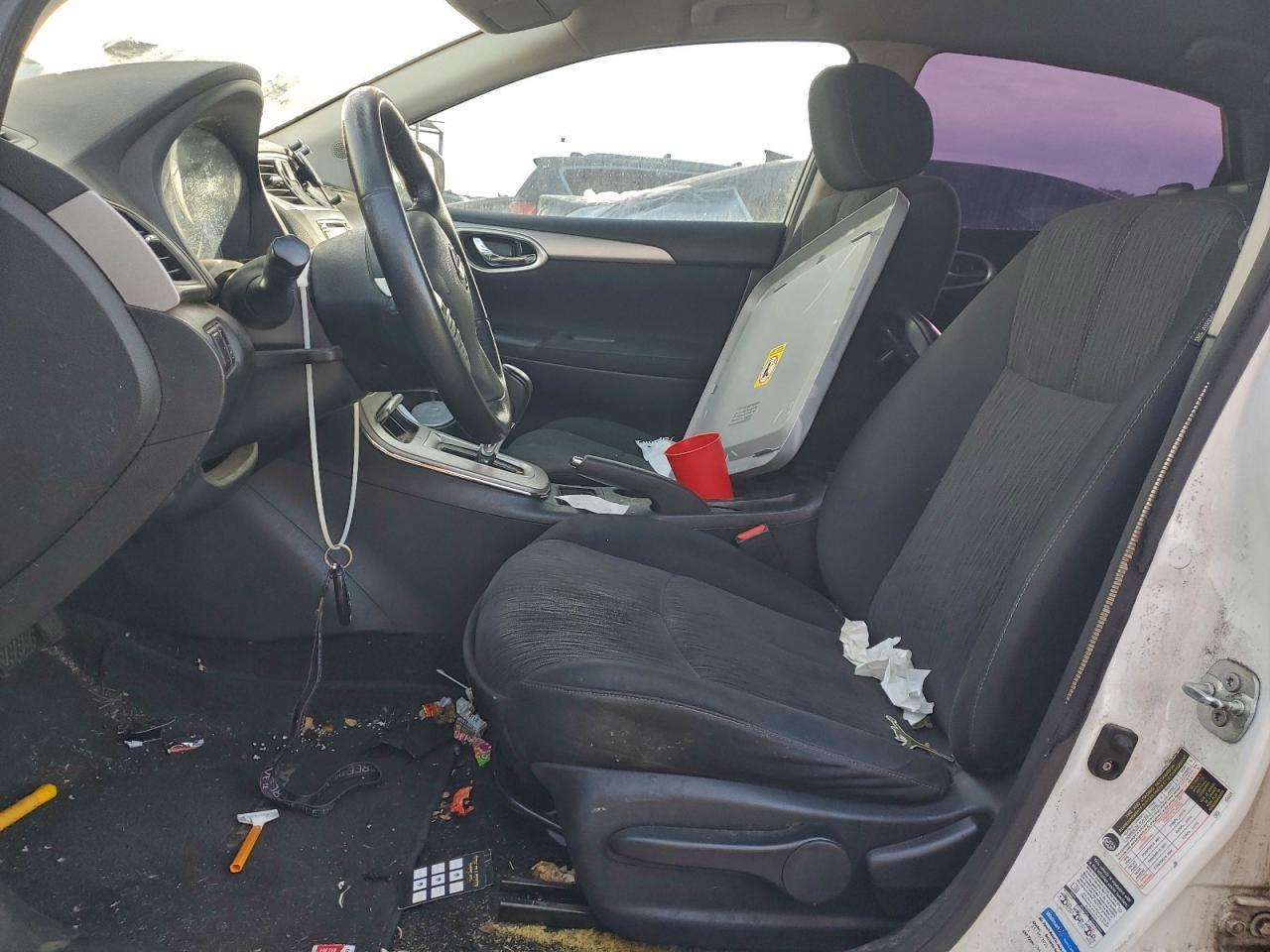 2015 Nissan Sentra S - Фото 7