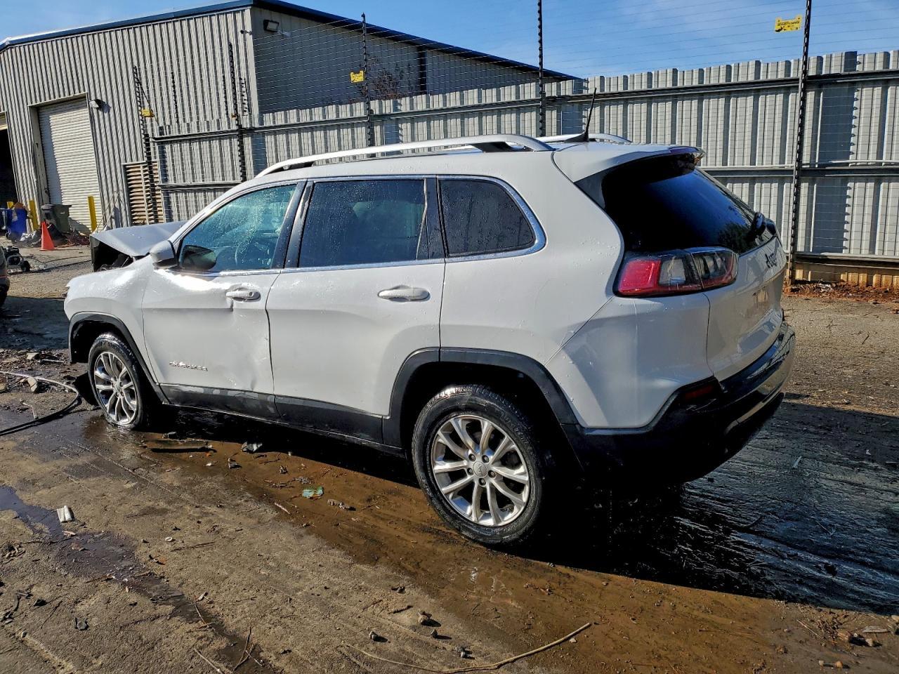 2019 Jeep Cherokee Latitude - Фото 2