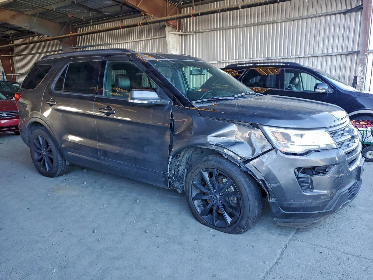 2019 Ford Explorer Xlt - Фото 4