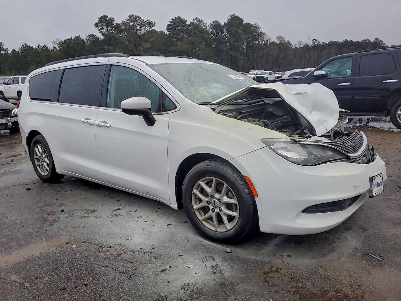 2021 Chrysler Voyager Lxi - Фото 4