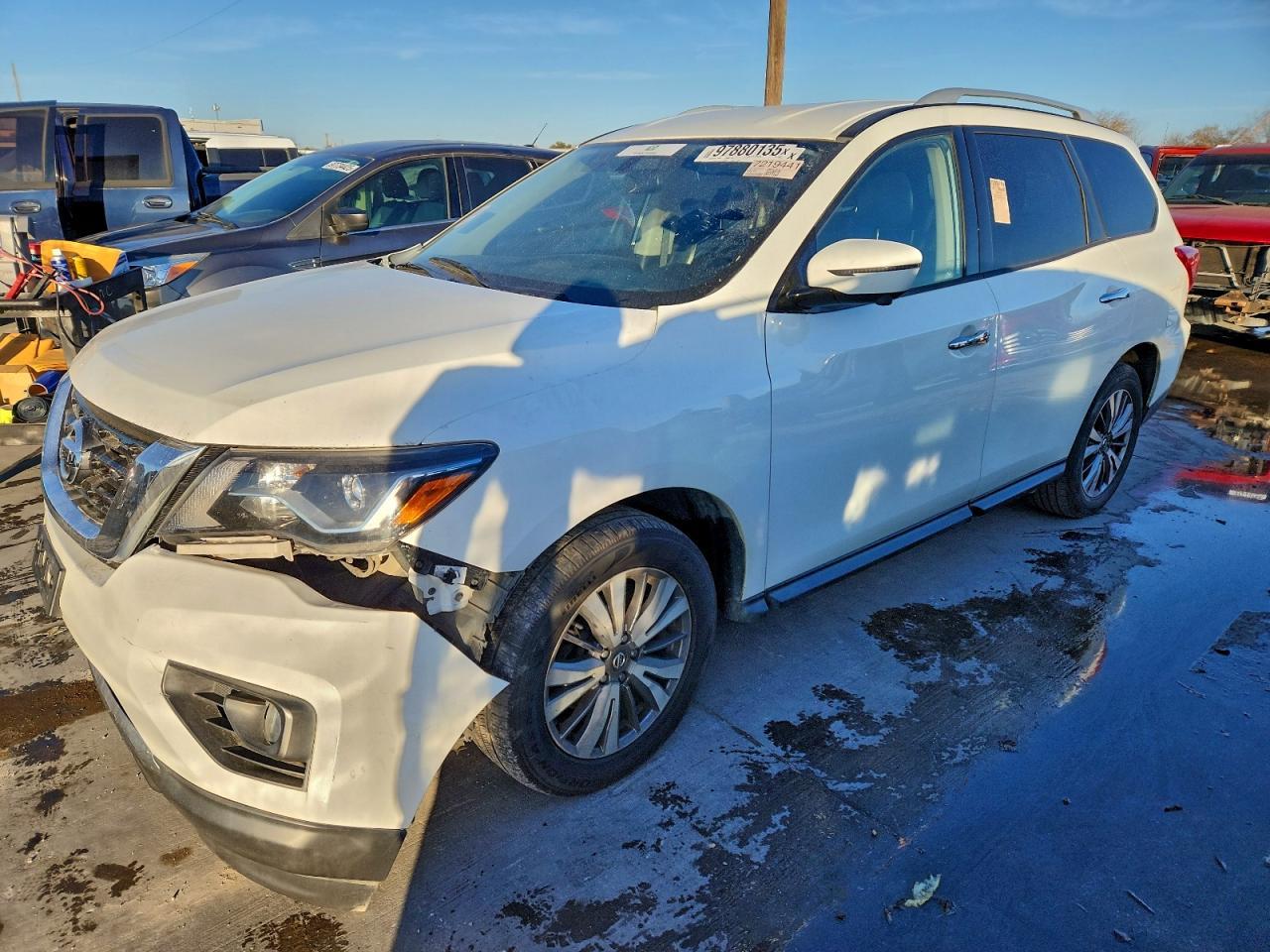 2019 Nissan Pathfinder S