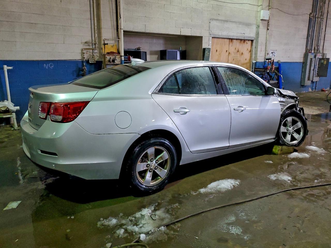 2015 Chevrolet Malibu 1Lt - Фото 3