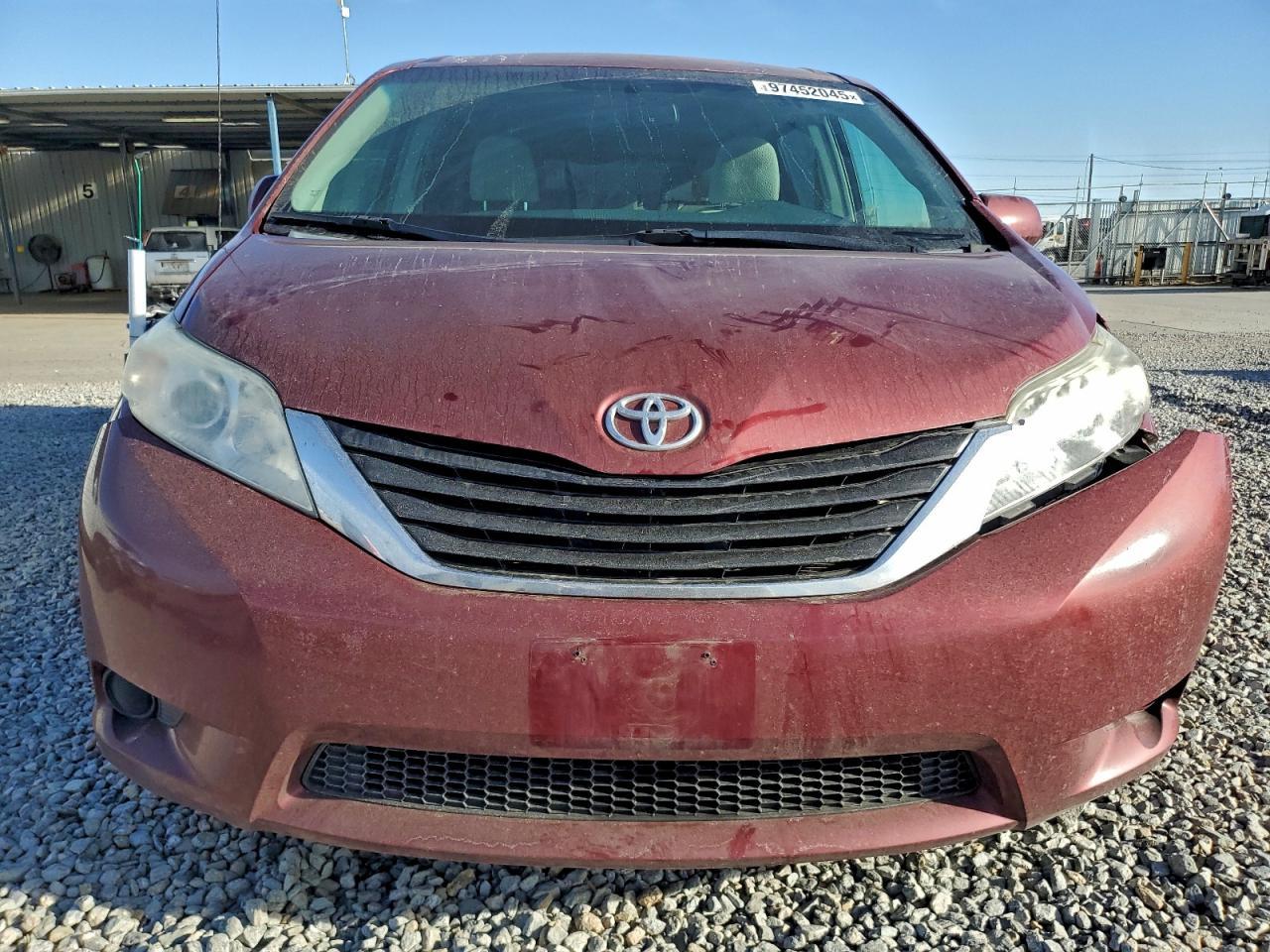 2013 Toyota Sienna Le 8 Passenger - Фото 5