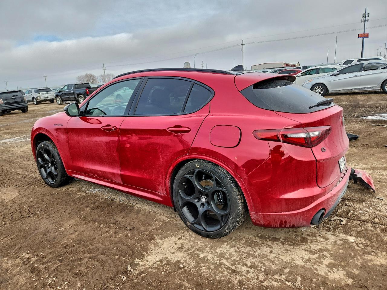 2023 Alfa Romeo Stelvio Ti - Фото 2