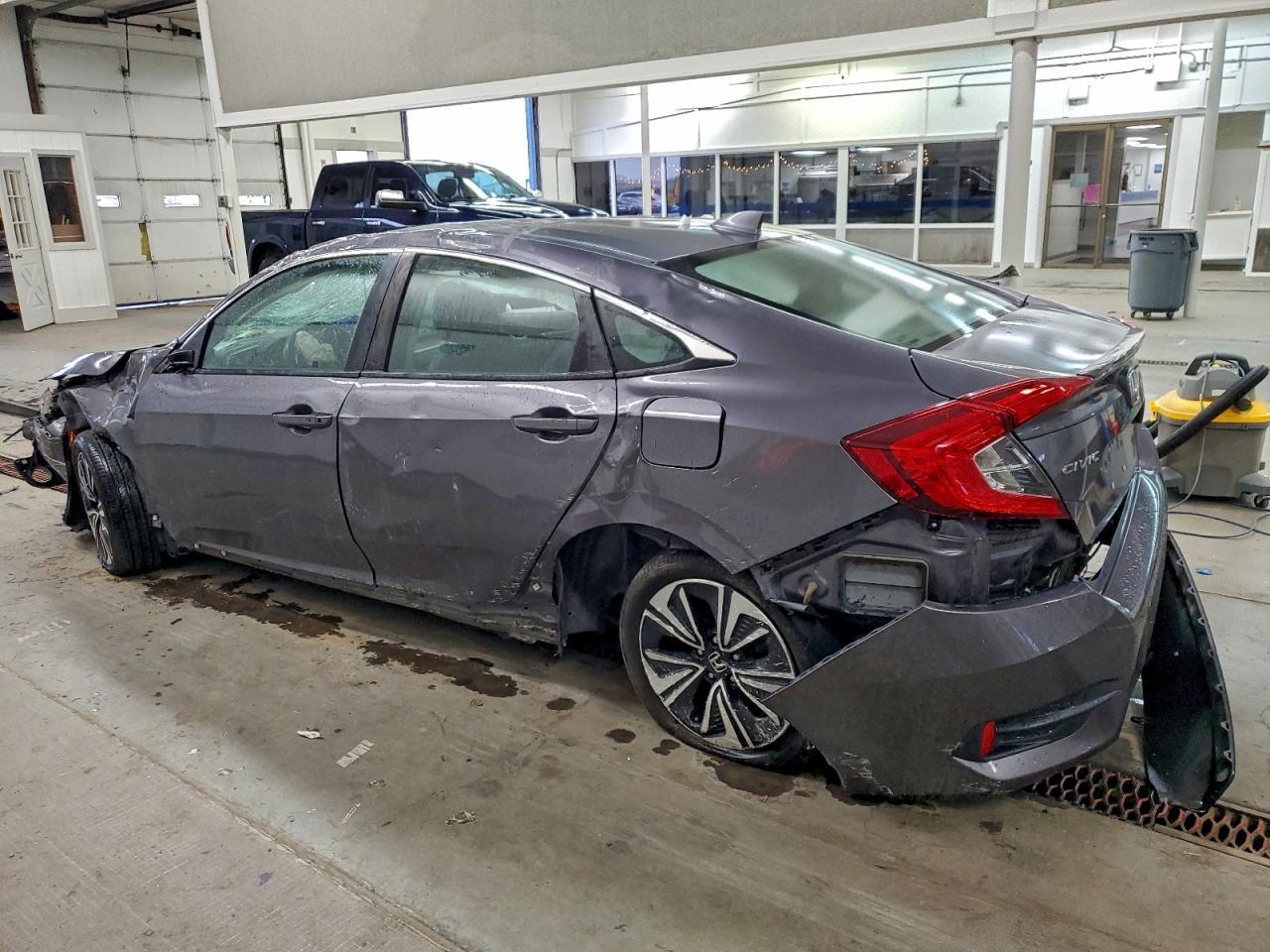 2018 Honda Civic Exl - Image 2