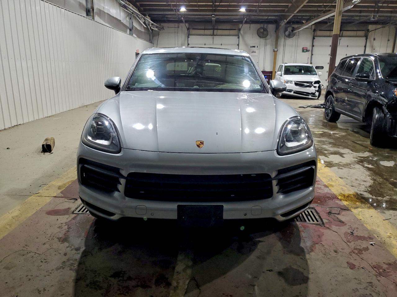 2023 Porsche Cayenne Base - Image 5