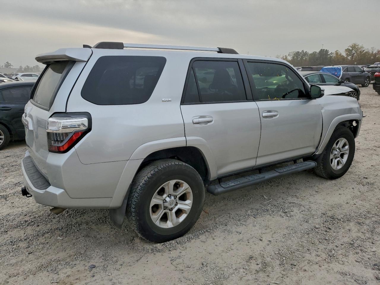 2022 Toyota 4Runner Sr5 - Image 4