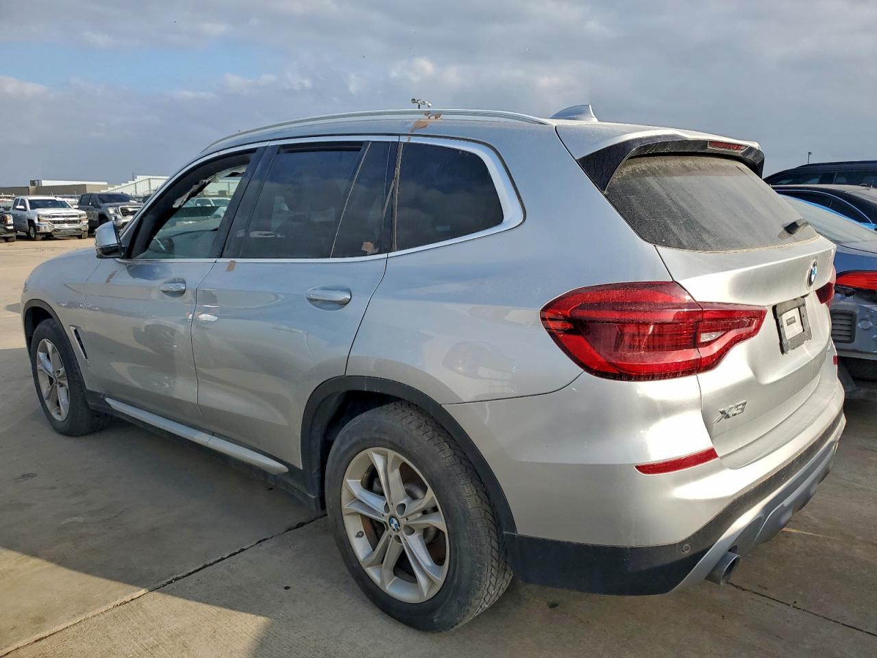 2020 BMW X3 Sdrive30I - Фото 2