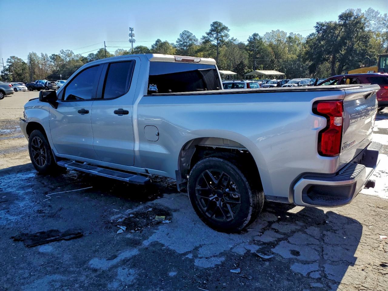 2020 Chevrolet Silverado C1500 Custom - Image 2