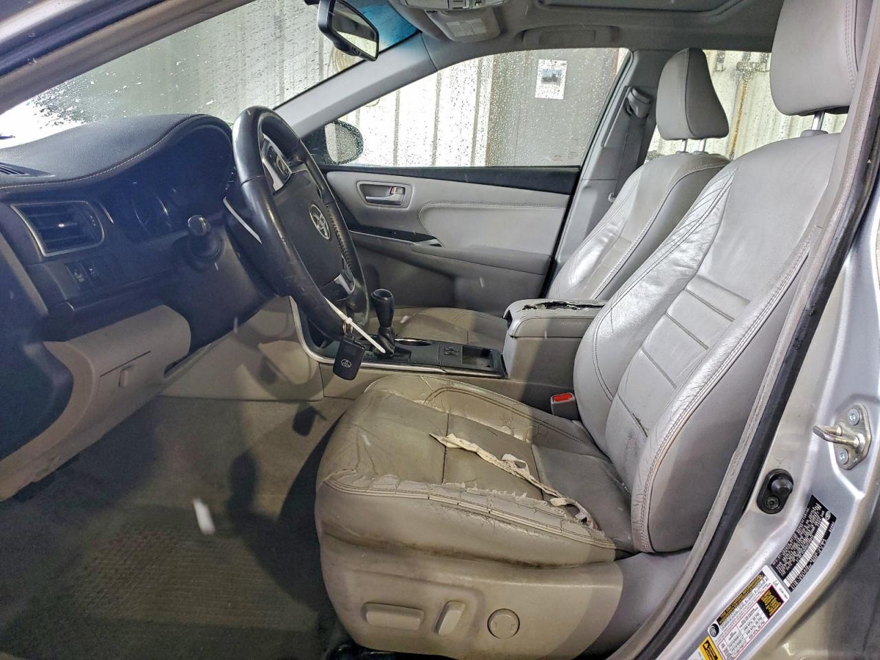 2017 Toyota Camry Le - Image 7