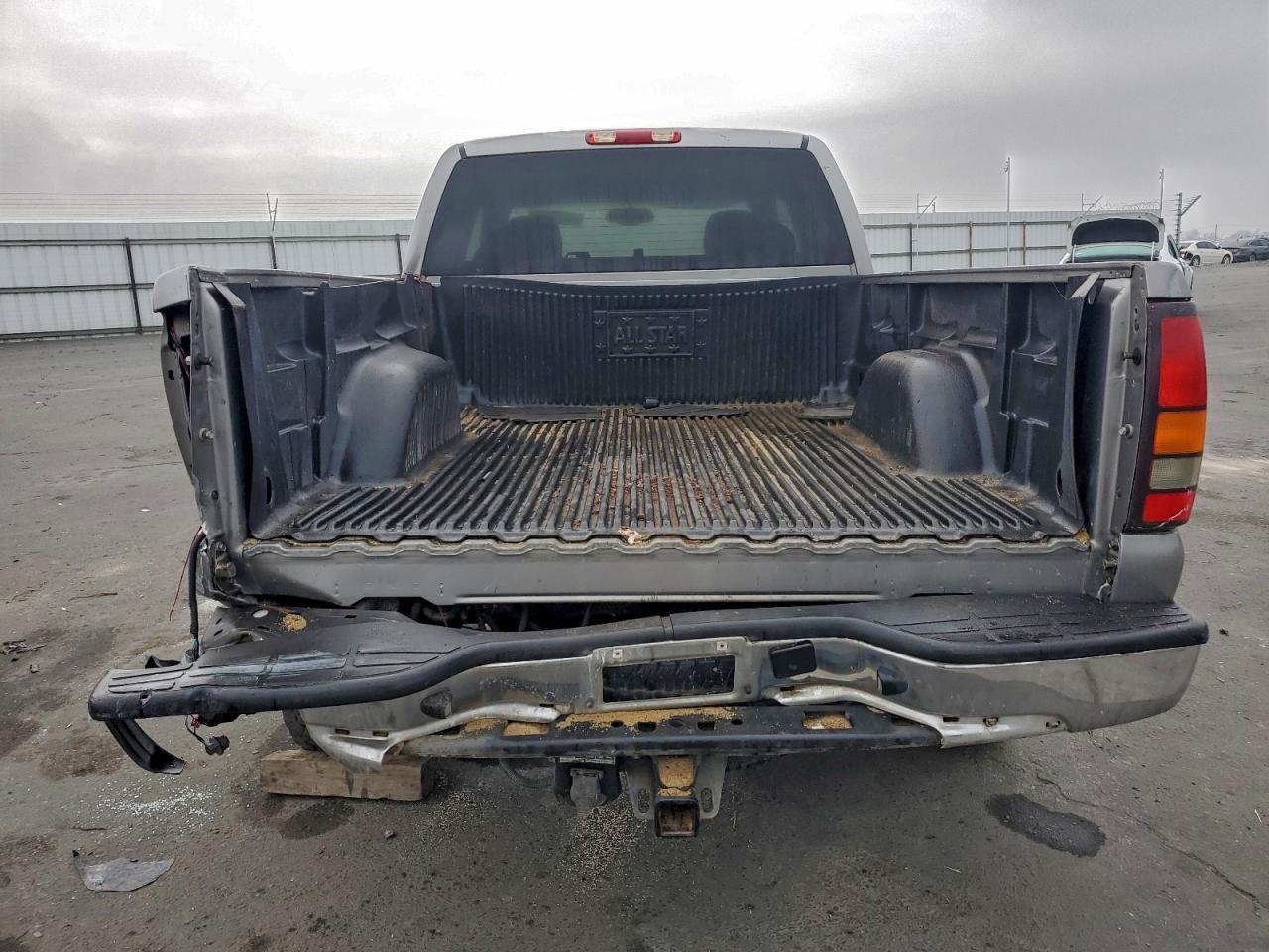 2006 GMC New Sierra C1500 - Фото 6