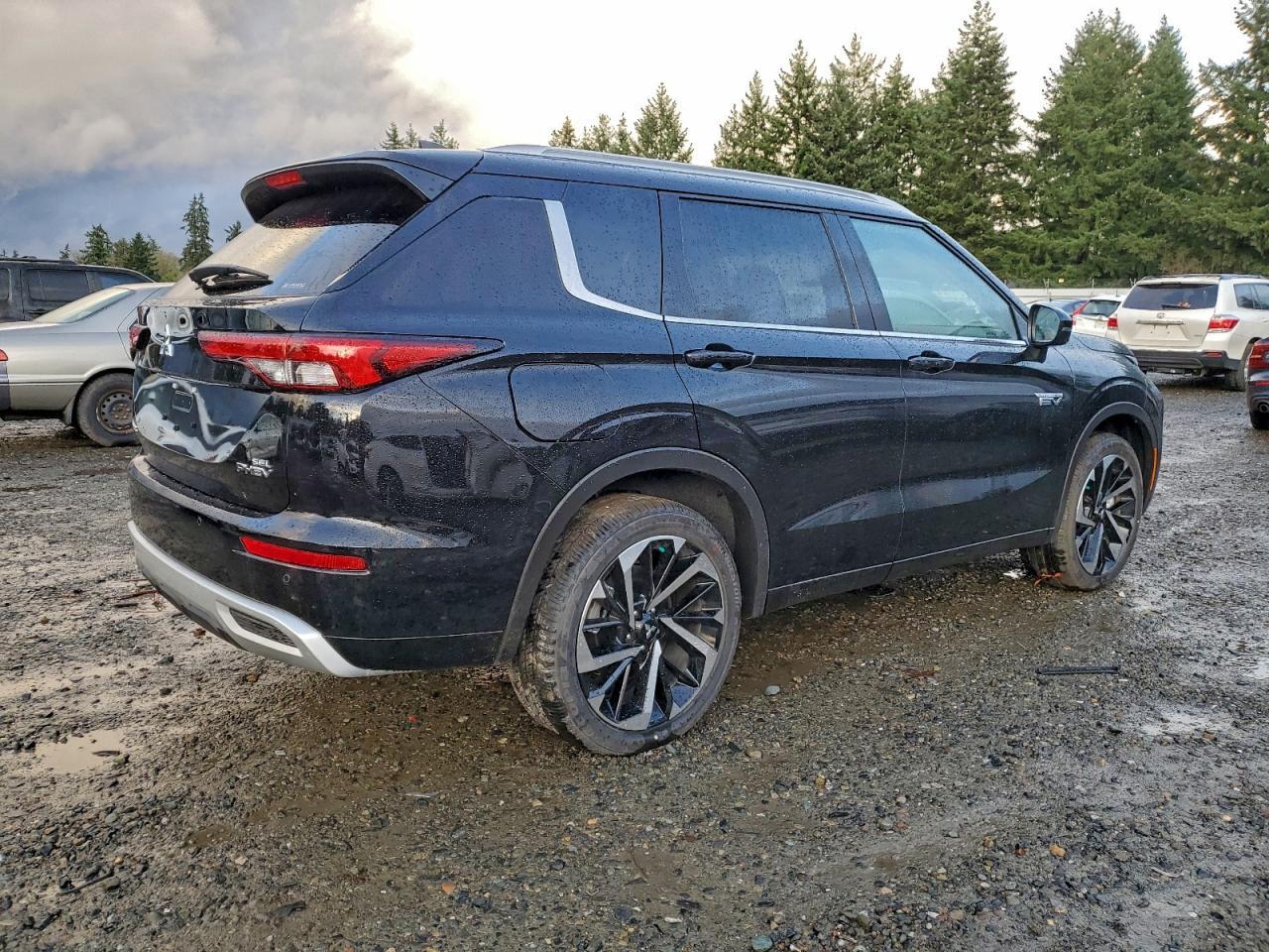 2025 Mitsubishi Outlander Sel - Фото 3