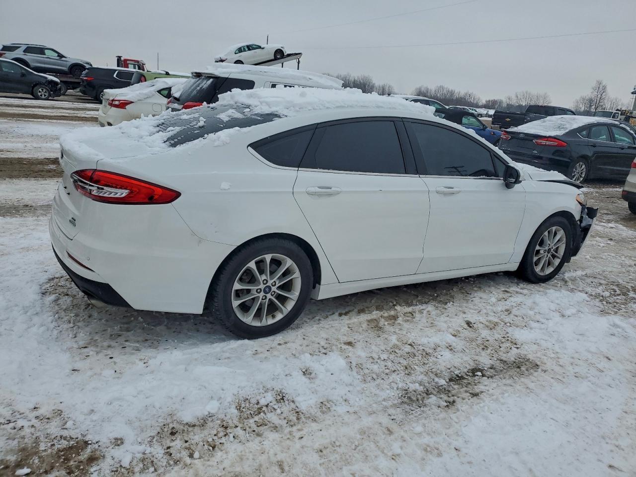 2019 Ford Fusion Se - Image 3