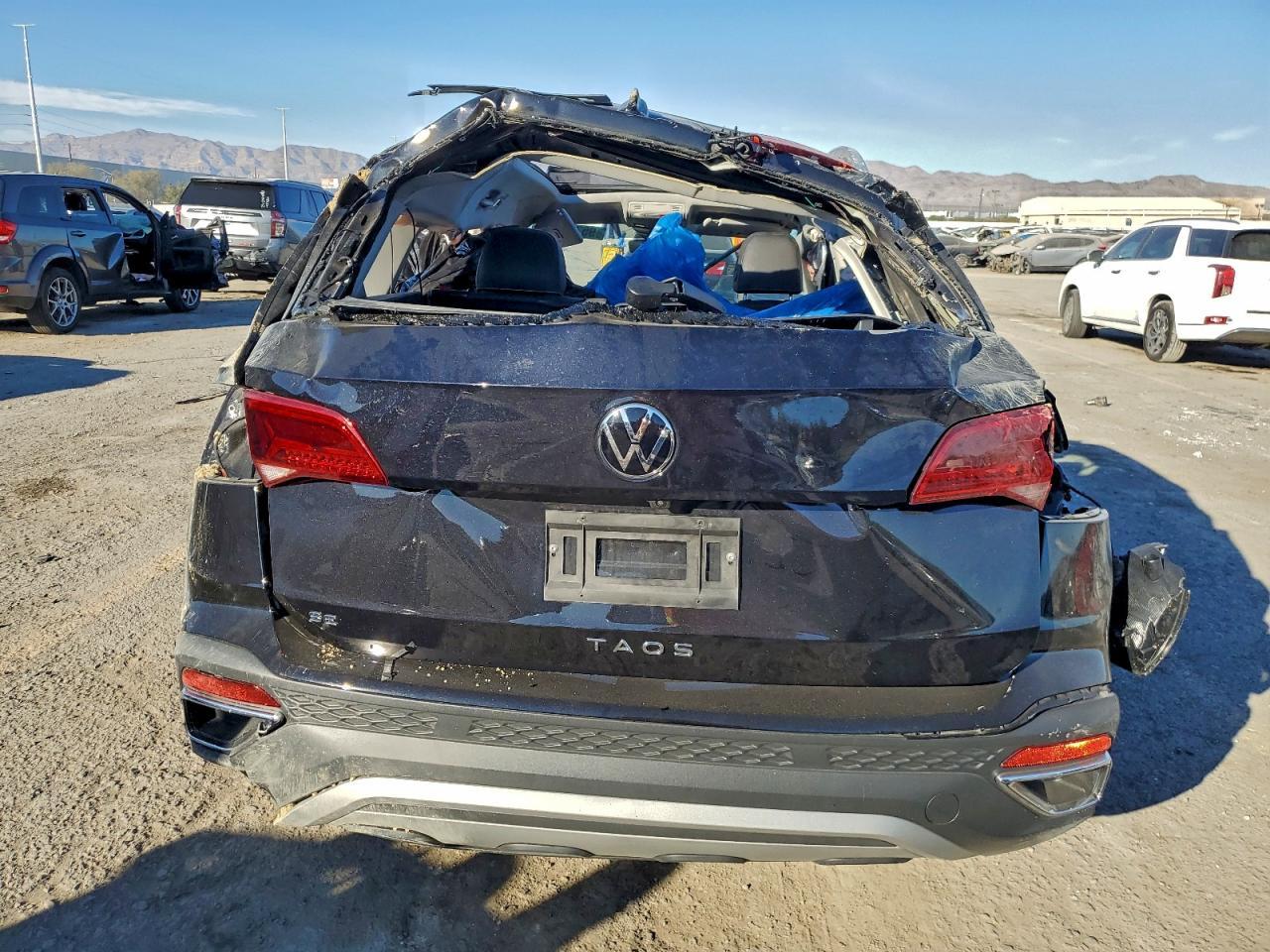 2024 Volkswagen Taos Se - Image 6