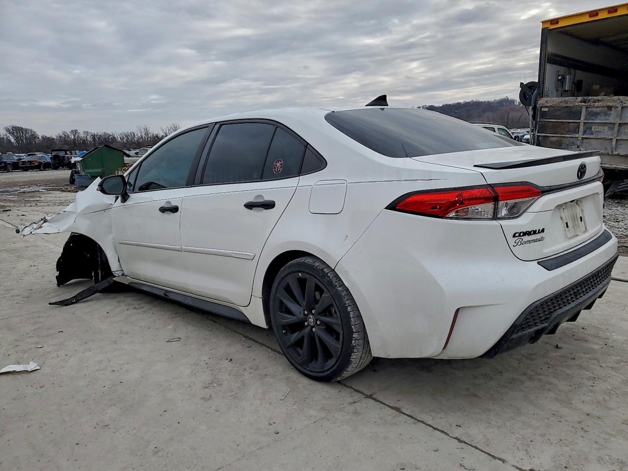2020 Toyota Corolla Se - Image 2