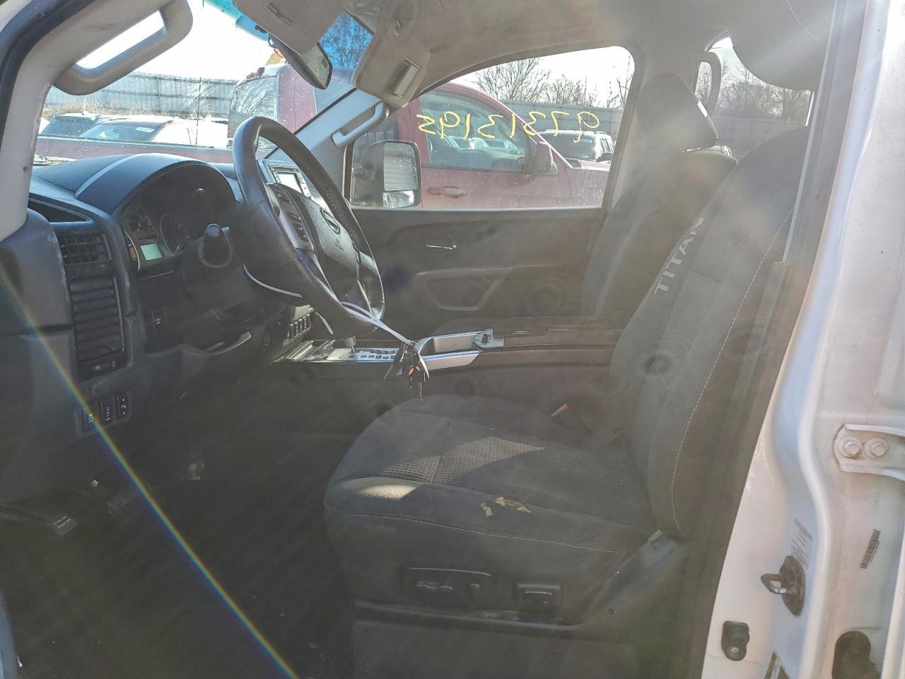 2015 Nissan Titan S - Image 7
