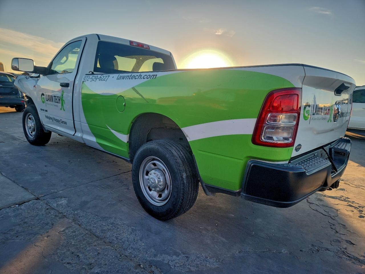 2022 Ram 2500 Tradesman - Image 2