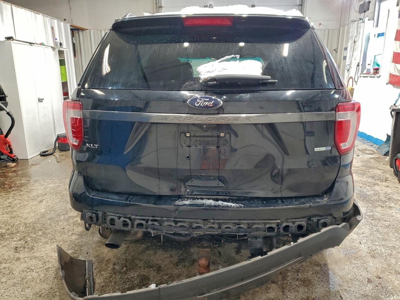 2017 Ford Explorer Xlt - Image 6