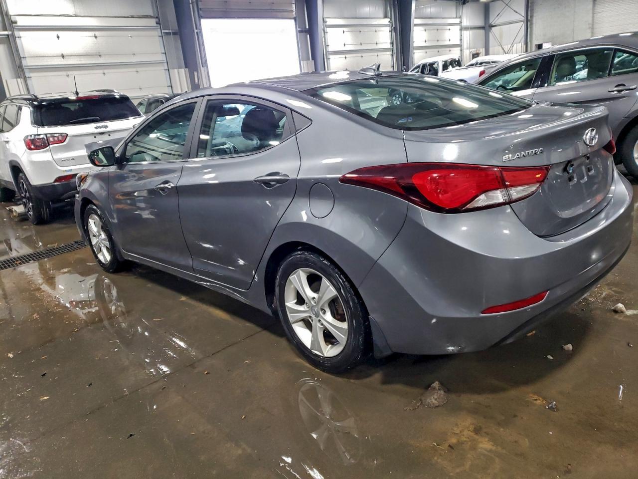 2016 Hyundai Elantra Se - Фото 2