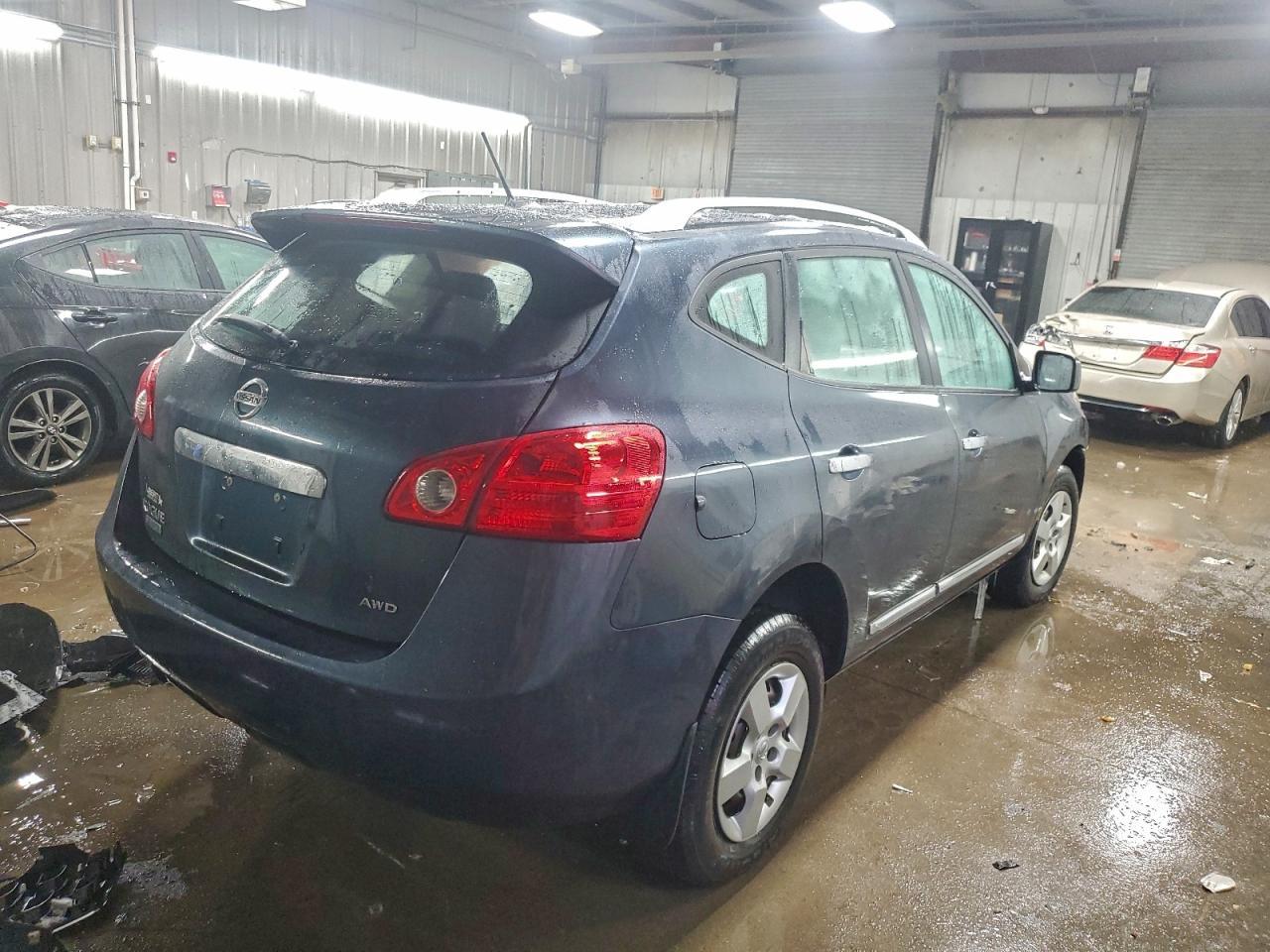 2015 Nissan Rogue Select S - Фото 3