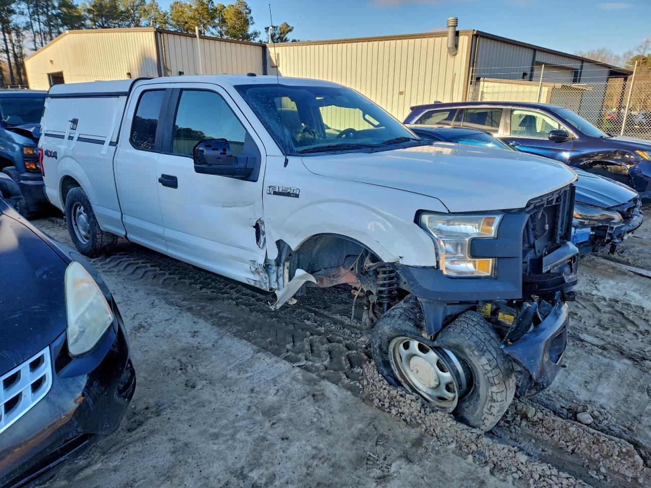 2016 Ford F150 Super Cab - Image 4